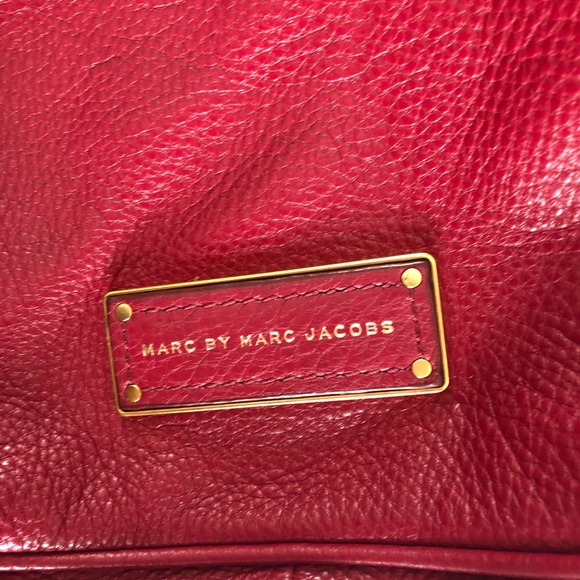 Marc Jacobs Large Hobo Cross Body - Picture 8 of 9